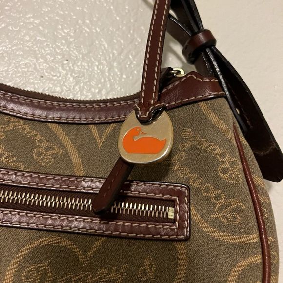 Vintage Dooney & Bourke Purse - Picture 4 of 16